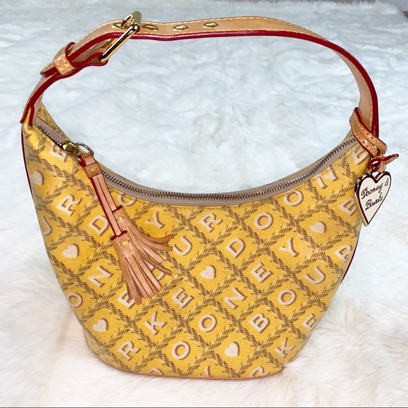 Dooney & Bourke Handbags - Dooney & Bourke bucket bag